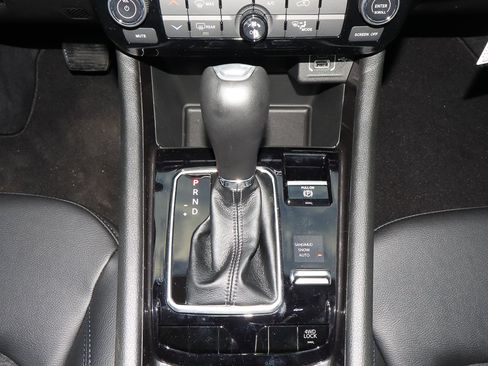 New 2026 Jeep Compass Latitude image 17