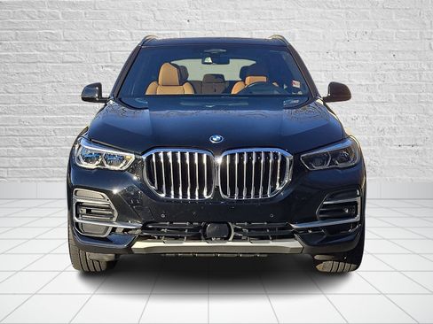 Certified 2023 BMW X5 xDrive45e w/ Executive Package image 2
