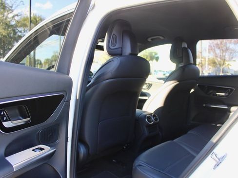 Certified 2025 Mercedes-Benz GLC 300 4MATIC image 34