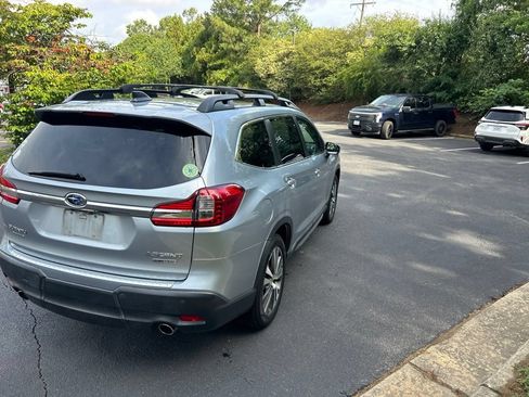 Used 2019 Subaru Ascent Limited w/ Popular Package #3 AWD/4WD image 3