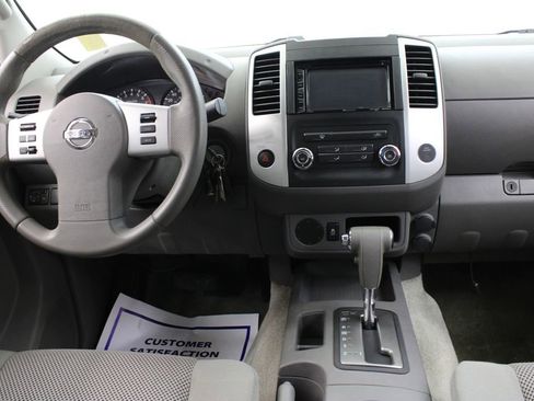 Used 2014 Nissan Frontier SV RWD image 9