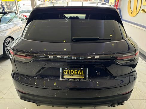 Used 2019 Porsche Cayenne S AWD/4WD image 5