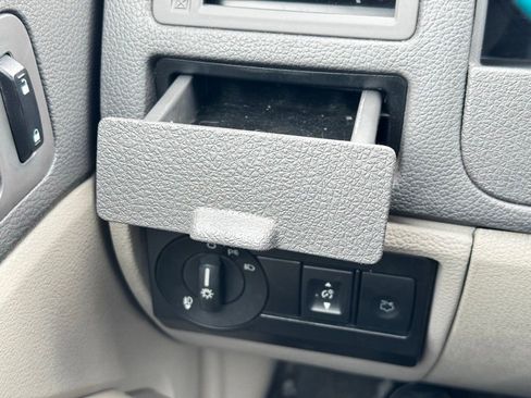 Used 2010 Ford Fusion SE image 27