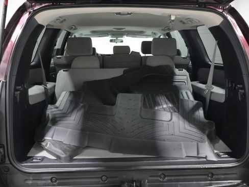 Used 2016 Toyota Sequoia SR5 AWD/4WD image 4