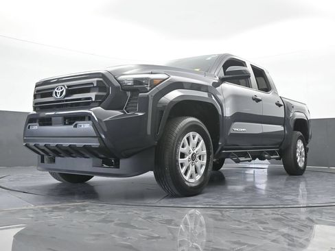 Used 2024 Toyota Tacoma SR5 RWD image 54
