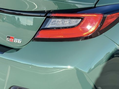 Certified 2025 Toyota GR86 Hakone Edition image 25