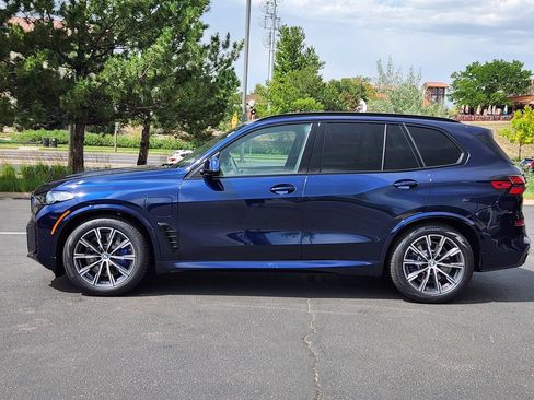 New 2026 BMW X5 xDrive50e w/ M Sport Package AWD/4WD image 2