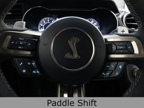 Used 2022 Ford Mustang Shelby GT500 w/ Carbon Fiber Track Pack image 38