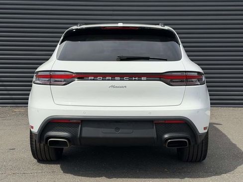 Certified 2025 Porsche Macan AWD/4WD image 6