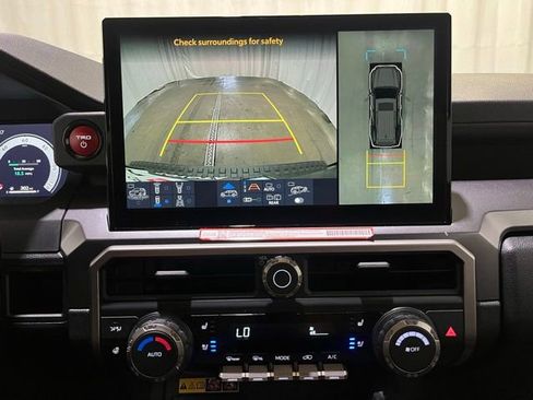 Certified 2026 Toyota 4Runner TRD Off-Road Premium AWD/4WD image 19