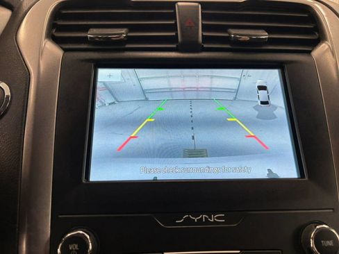 Used 2020 Ford Fusion SE FWD image 47