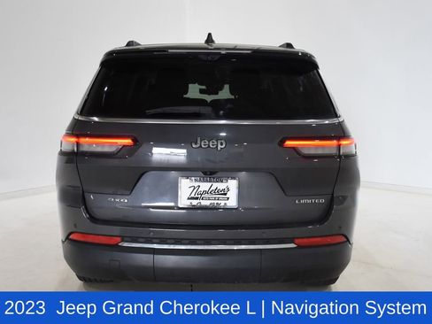 Used 2023 Jeep Grand Cherokee L Limited w/ Luxury Tech Group II AWD/4WD image 5