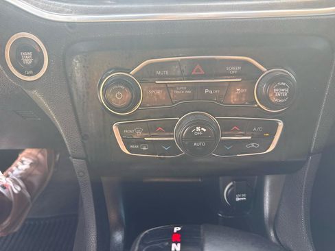 Used 2017 Dodge Charger R/T RWD image 23