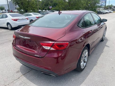 Used 2015 Chrysler 200 S w/ Comfort Group FWD image 5