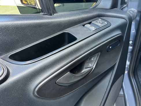 Used 2023 Mercedes-Benz Sprinter 3500 image 33