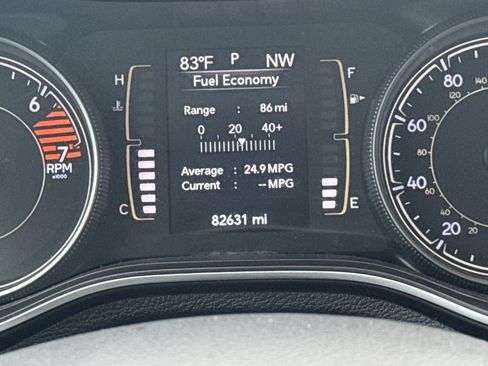Used 2020 Jeep Cherokee Latitude FWD image 20