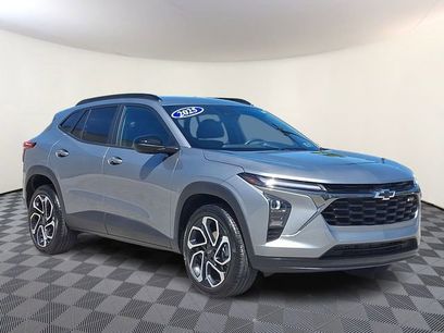 Used 2025 Chevrolet Trax RS w/ Driver Confidence Package