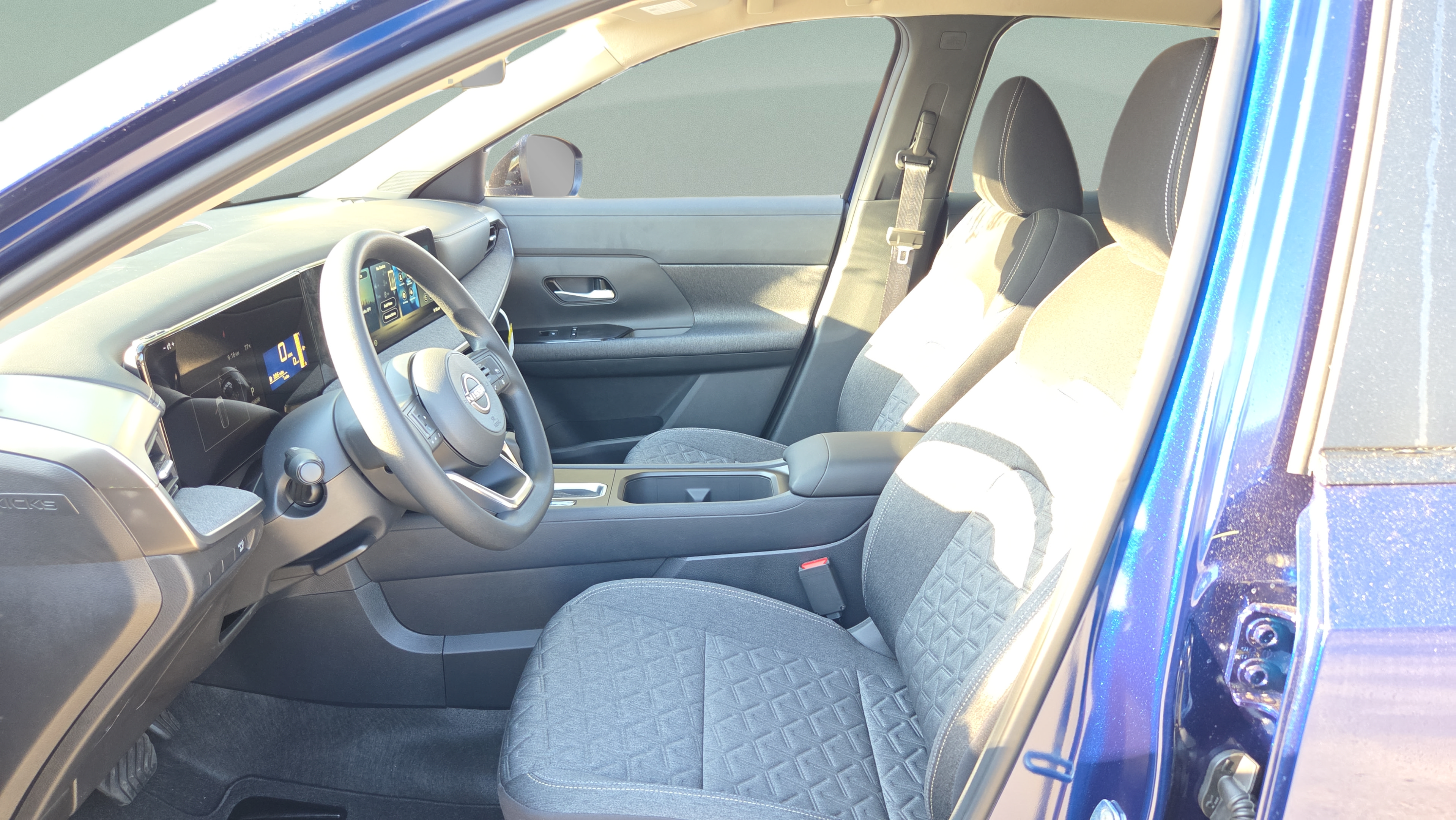 Used 2026 Nissan Kicks SV FWD image 9