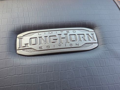 Used 2024 RAM 2500 Limited w/ Safety Group image 21