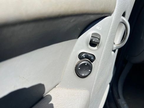 Used 2007 Jeep Liberty Sport AWD/4WD image 21