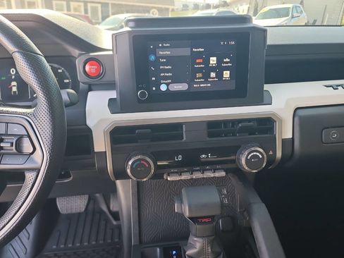 Used 2024 Toyota Tacoma TRD Off-Road image 13