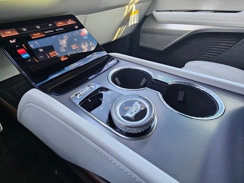 New 2026 Cadillac Vistiq Sport w/ LPO, Floor Liner Package image 22