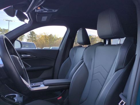 Used 2025 BMW X1 xDrive28i image 16