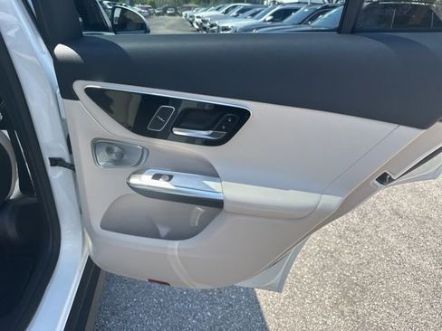 New 2026 Mercedes-Benz GLC 300 4MATIC image 32