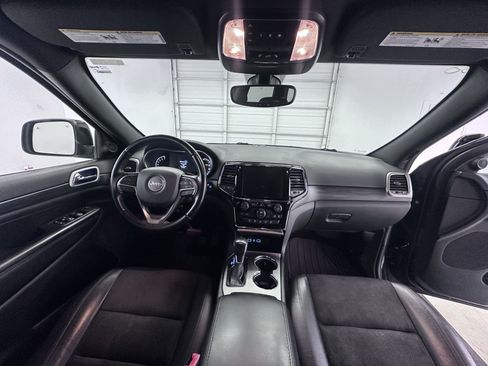 Used 2020 Jeep Grand Cherokee Altitude AWD/4WD image 41