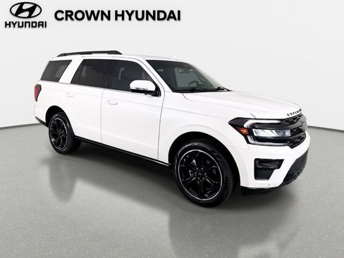 Used 2024 Ford Expedition Limited RWD image 4