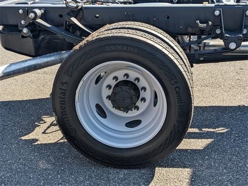New 2025 Ford F450 XL image 11