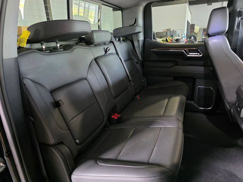 Used 2024 Chevrolet Silverado 1500 RST w/ Redline Edition AWD/4WD image 23