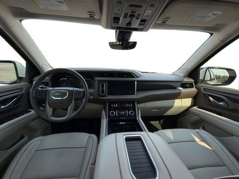 Used 2021 GMC Yukon XL Denali w/ Denali Premium Package RWD image 37