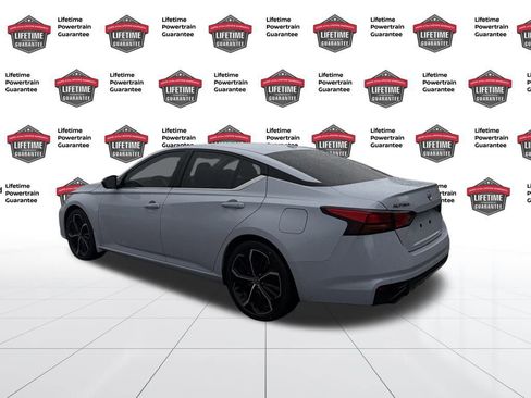 Certified 2024 Nissan Altima 2.5 SR w/ SR Premium Package image 3