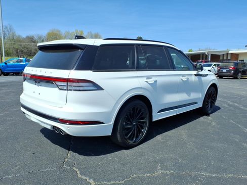 Used 2025 Lincoln Aviator Reserve w/ Equipment Group 201A AWD/4WD image 8
