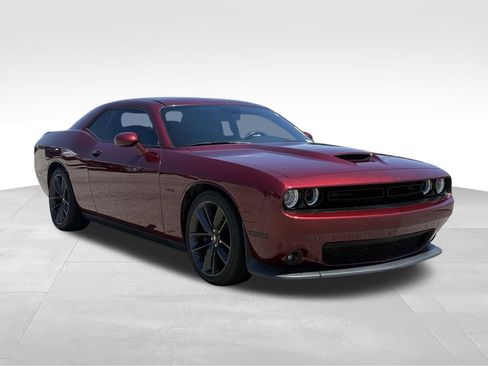 Used 2019 Dodge Challenger R/T RWD image 27