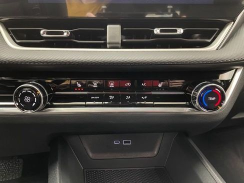 New 2026 Chevrolet Equinox LT w/ Safety and Technology Package AWD/4WD image 7
