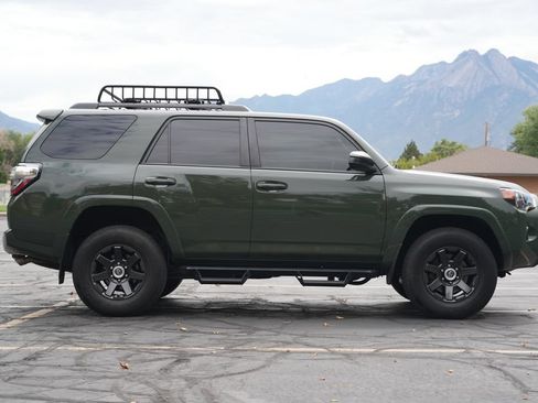 Used 2021 Toyota 4Runner Trail Special Edition AWD/4WD image 6
