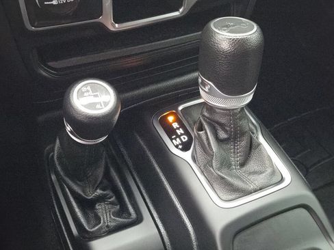 Certified 2020 Jeep Wrangler Unlimited Sport AWD/4WD image 29