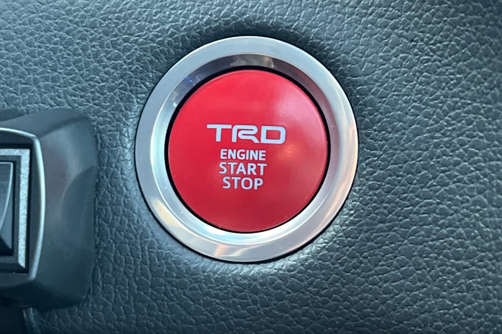 Used 2022 Toyota Tundra Limited w/ TRD Off-Road Package AWD/4WD image 21