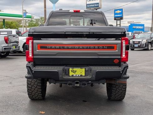 Used 2023 Ford F250 Lariat w/ Lariat Ultimate Package AWD/4WD image 4