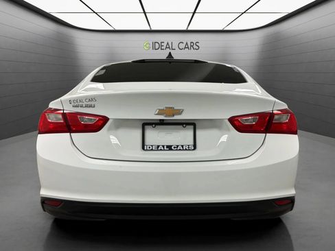 Used 2017 Chevrolet Malibu LS w/ LPO, Convenience Package 2 FWD image 6