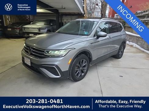 Certified 2022 Volkswagen Tiguan SE w/ Panoramic Sunroof Package image 1