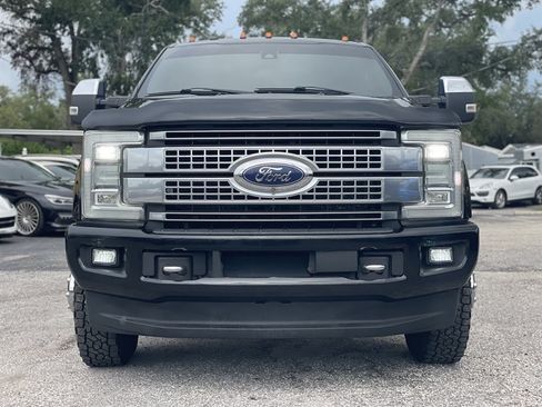 Used 2017 Ford F350 Platinum w/ Platinum Ultimate Package AWD/4WD image 8