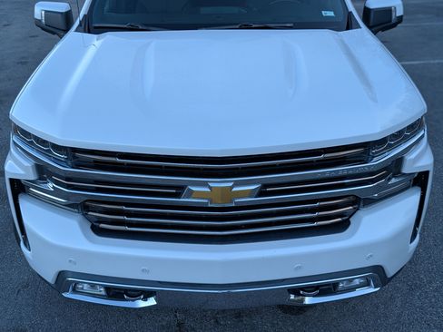 Used 2019 Chevrolet Silverado 1500 High Country image 12