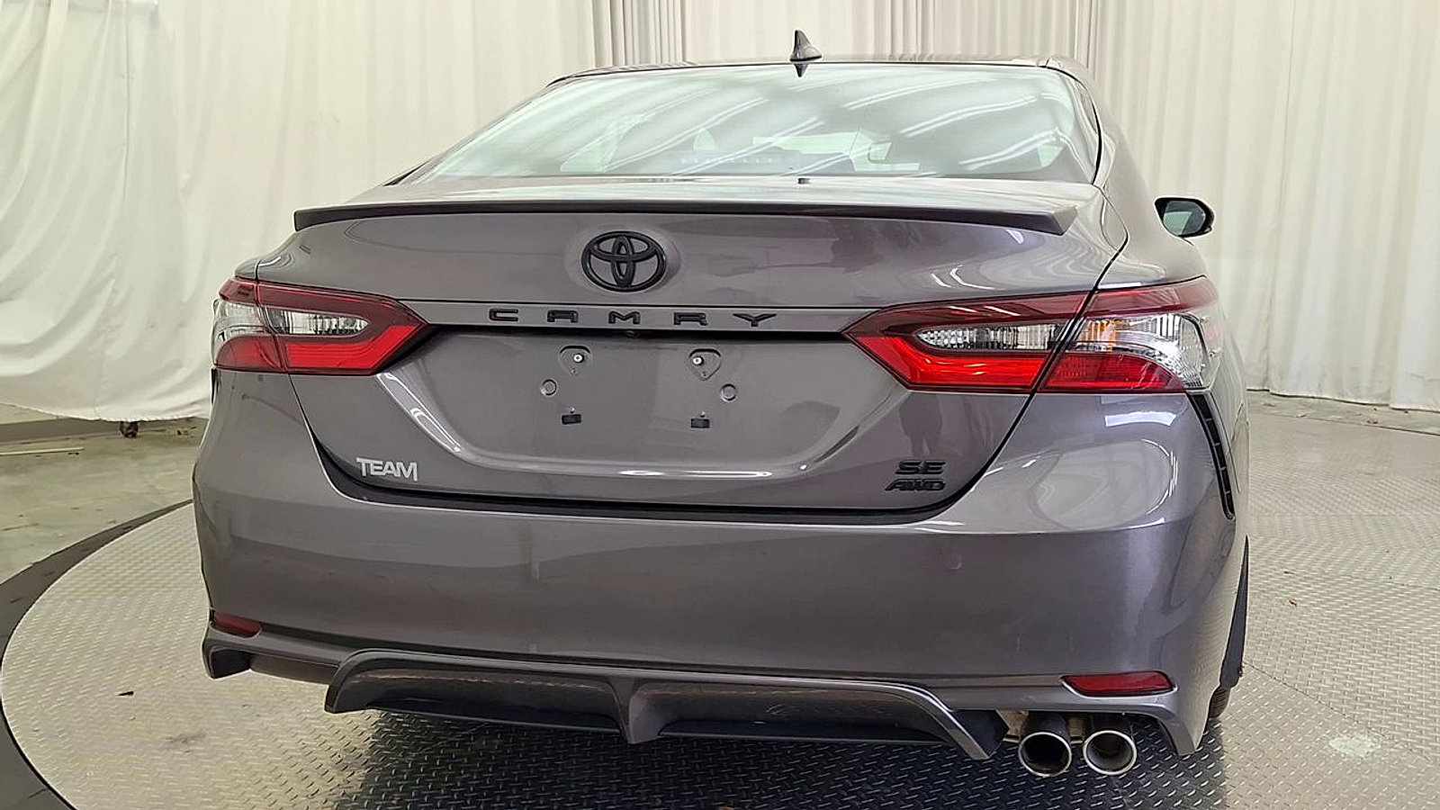 Certified 2022 Toyota Camry SE w/ Cold Weather Package AWD/4WD image 4