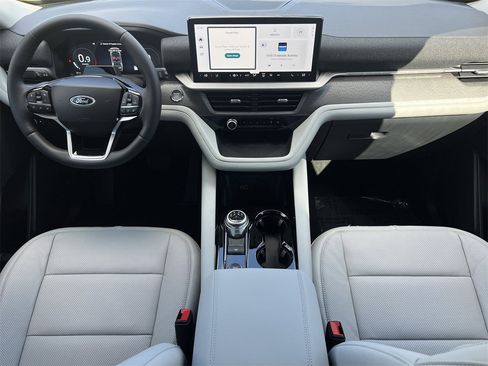 New 2026 Ford Explorer Platinum w/ LUX Leather Package image 2