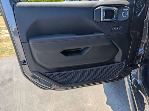 New 2026 Jeep Wrangler Unlimited Rubicon AWD/4WD image 9