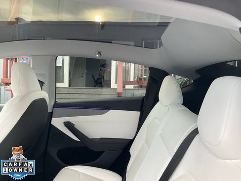 Used 2026 Tesla Model Y Long Range AWD/4WD image 32