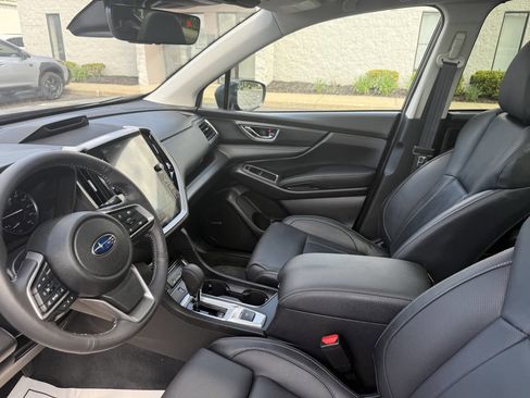 Used 2025 Subaru Ascent Limited AWD/4WD image 17